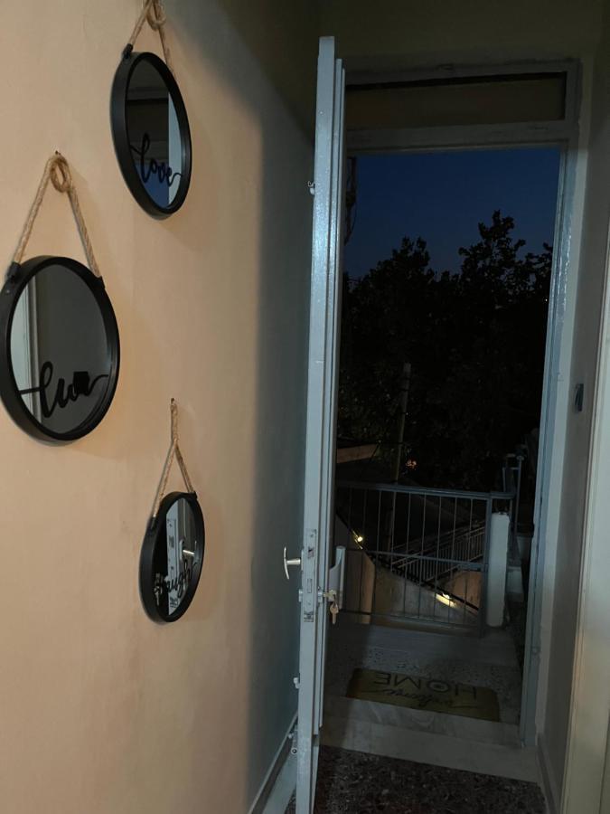 Retro Apartment Patras Exterior foto